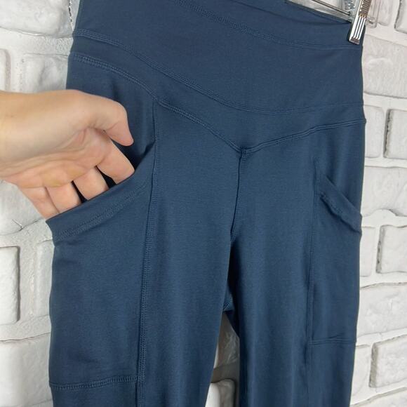 Free People FP Movement capri length leggings size small - Picture 4 of 13